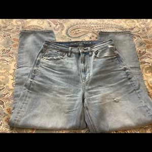 American Eagle 90’s Boyfriend Jeans